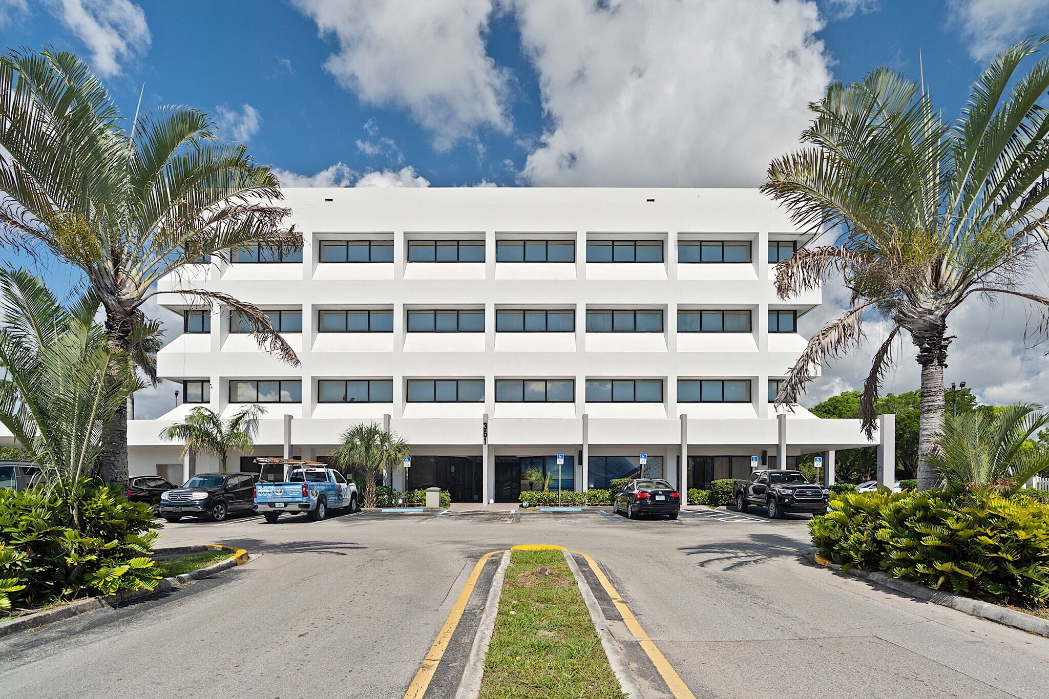 351 S Cypress Rd, Pompano Beach, FL for sale Building Photo- Image 1 of 1