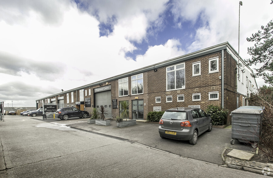 1-7 Meadowhall Rd, Sheffield for lease - Primary Photo - Image 1 of 4