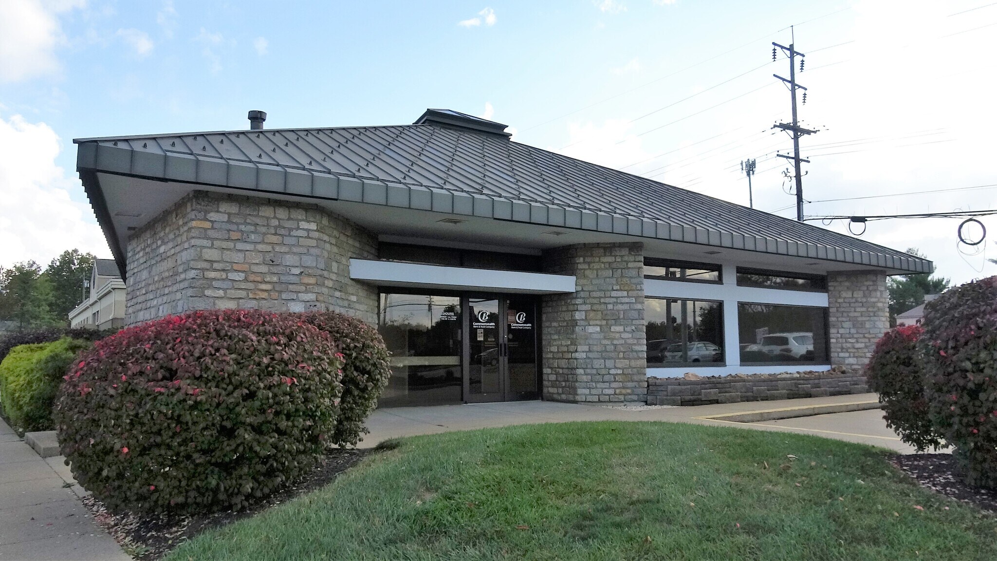 160 Barnwood Dr, Fort Mitchell, KY for sale Building Photo- Image 1 of 1