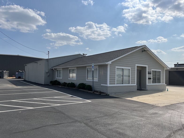 7731 Records St, Indianapolis, IN for lease - Building Photo - Image 2 of 4