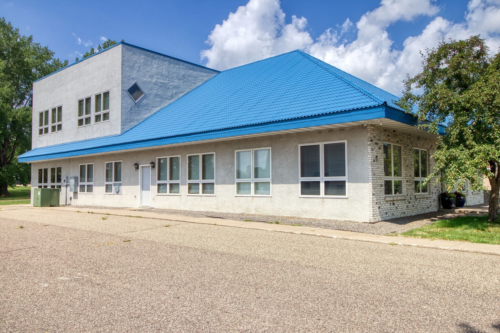 303 12th Ave S, Buffalo, MN for sale Building Photo- Image 1 of 1