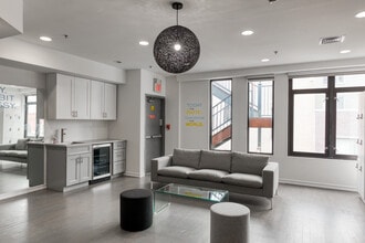 104 Hudson St, Hoboken, NJ for lease Interior Photo- Image 1 of 5