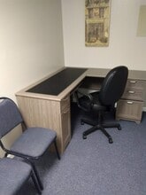 1520 Rock Run Dr, Crest Hill, IL for lease Interior Photo- Image 2 of 5