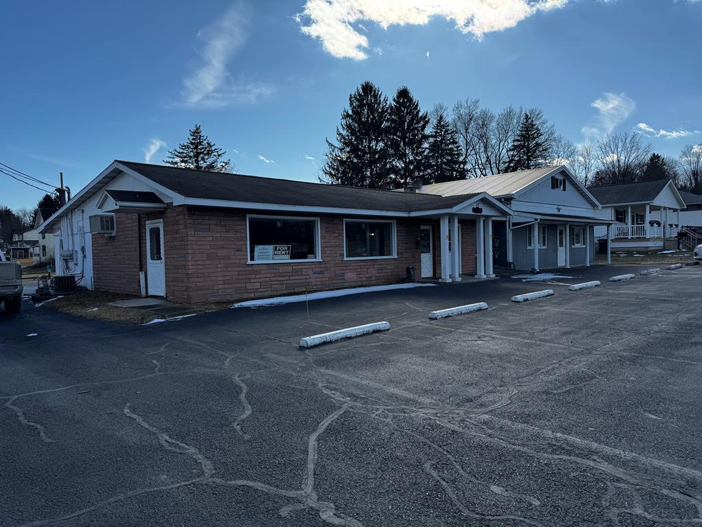 34 Pratt Ave, Towanda, PA for sale Primary Photo- Image 1 of 17