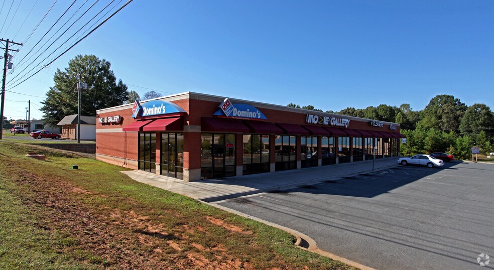 1050 W Main St, Locust, NC for sale - Primary Photo - Image 1 of 1