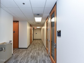 5171 Glenwood Ave, Raleigh, NC for lease Interior Photo- Image 1 of 7