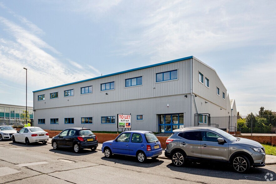 Vulcan Way, Croydon for sale - Building Photo - Image 1 of 1