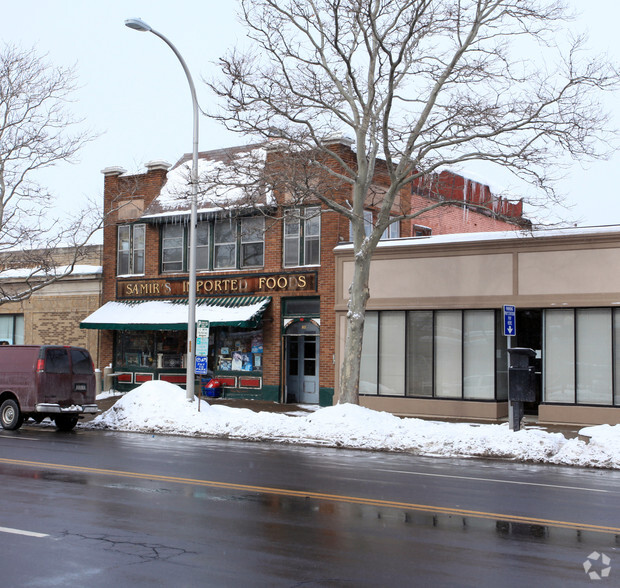 811 E Genesee St, Syracuse, NY for lease - Primary Photo - Image 1 of 3