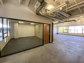 2701 Ocean Park Blvd, Santa Monica, CA for lease Interior Photo- Image 2 of 3