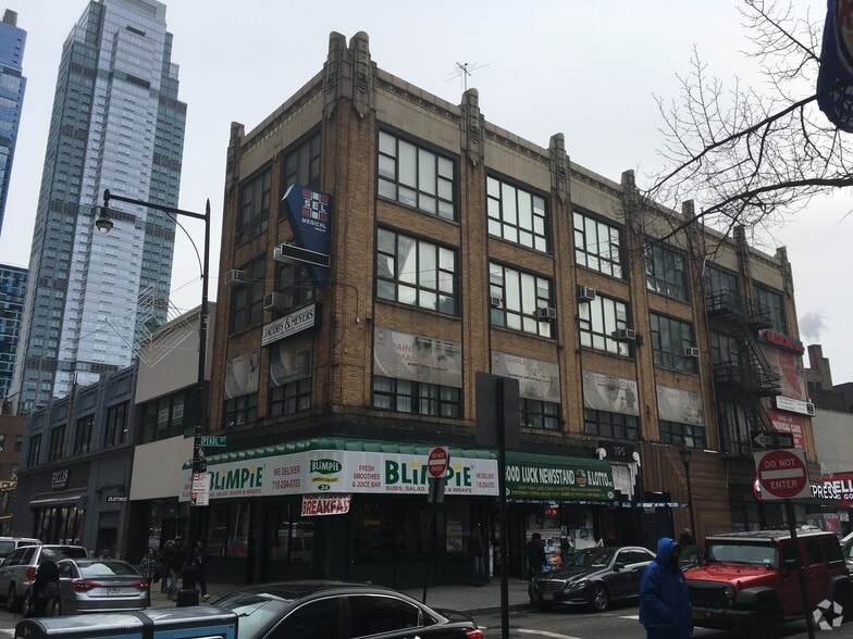 395 Pearl St, Brooklyn, NY for lease - Primary Photo - Image 2 of 5