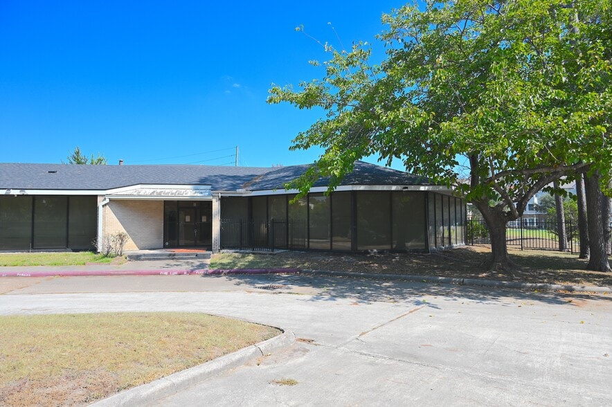 14423 Cornerstone Village Dr, Houston, TX for sale - Building Photo - Image 3 of 23