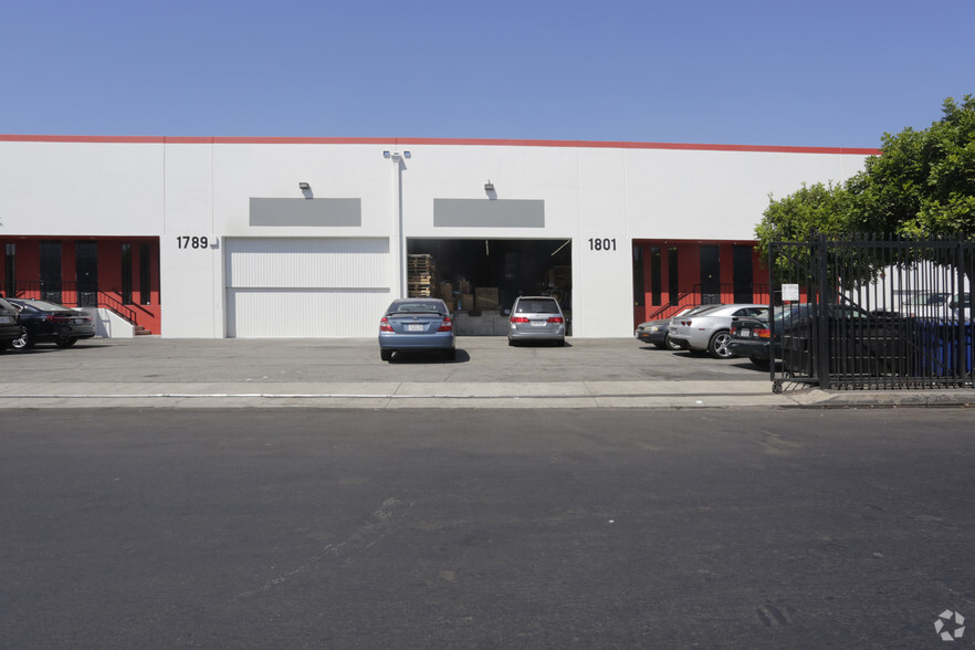 1771-1837 E 46th St, Los Angeles, CA for lease - Primary Photo - Image 1 of 39