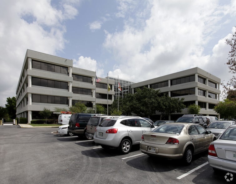 851 Trafalgar Ct, Maitland, FL for lease - Building Photo - Image 2 of 19