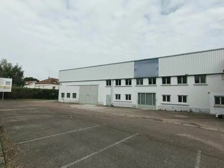 Flex in Troyes for lease - Building Photo - Image 3 of 6