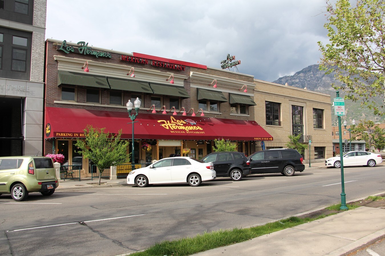 6977 E Center St, Provo, UT 84606