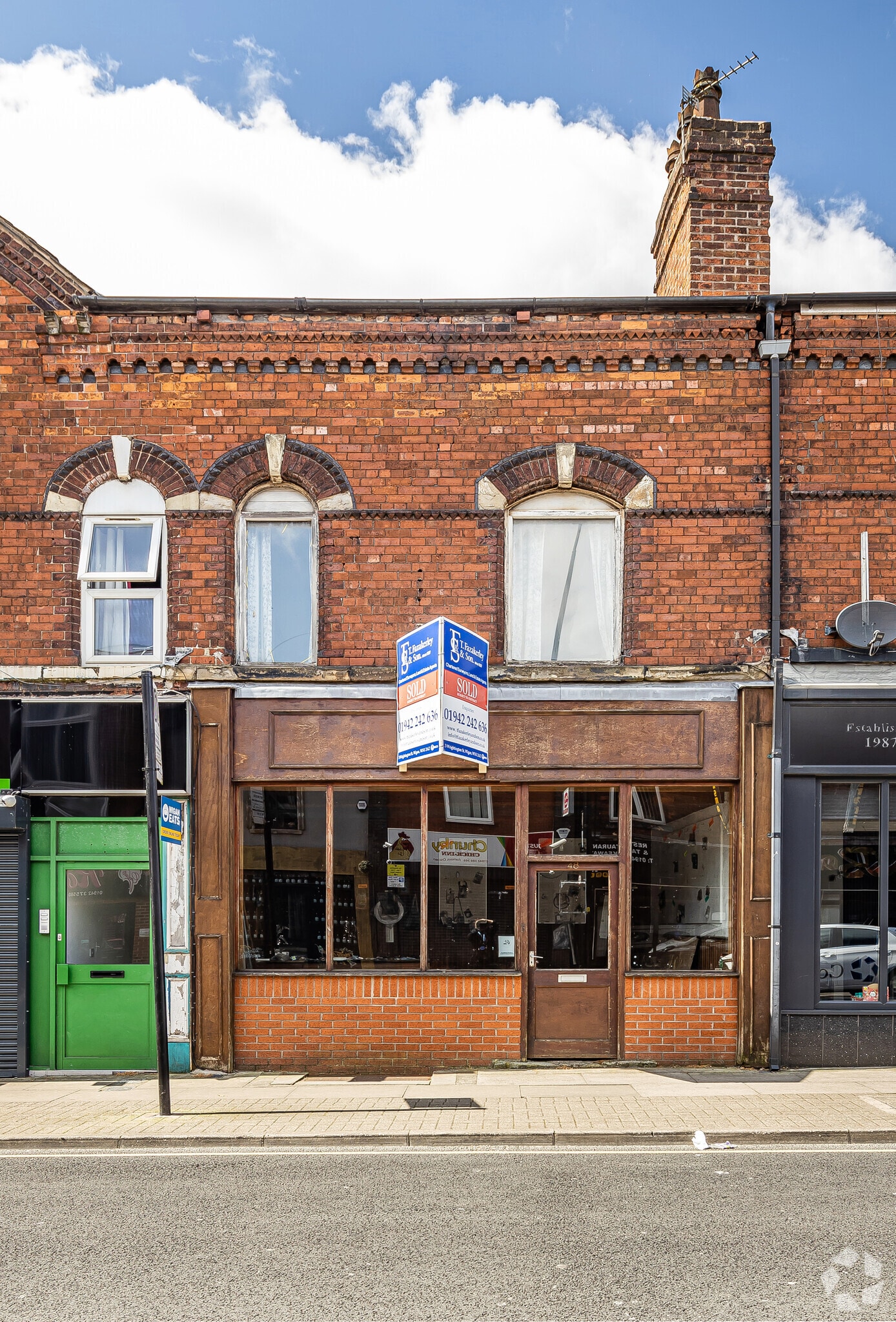 48 Wigan Ln, Wigan for sale Primary Photo- Image 1 of 1