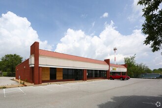 3629-3639 N Lindbergh Blvd, Saint Ann, MO for lease Interior Photo- Image 2 of 7