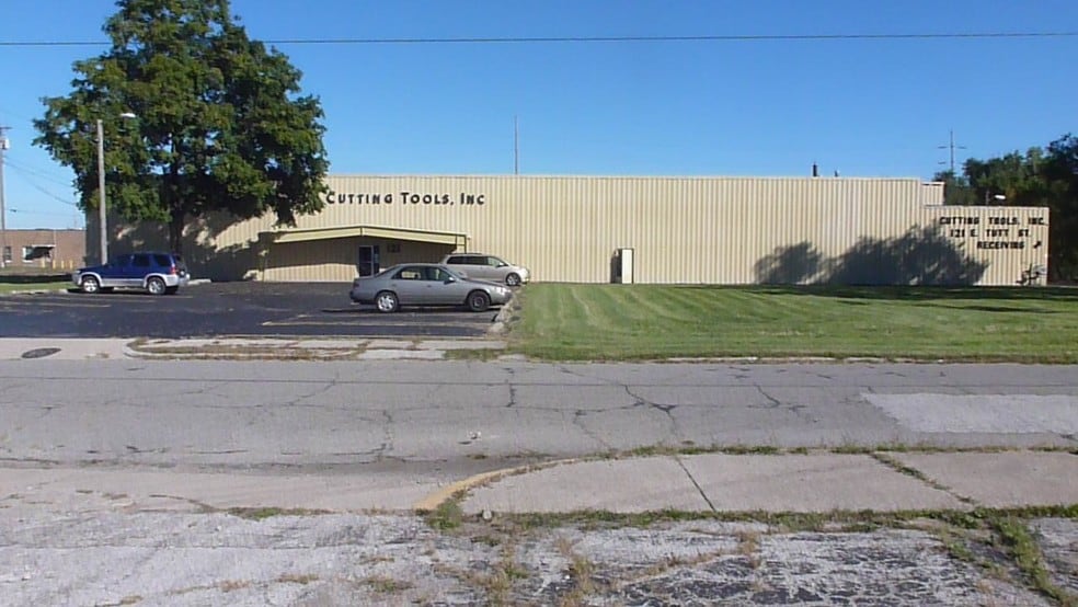 121 E Tutt St, South Bend, IN for lease - Building Photo - Image 3 of 15