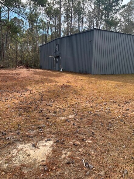 12111 Henry St, Claxton, GA for sale - Building Photo - Image 3 of 9