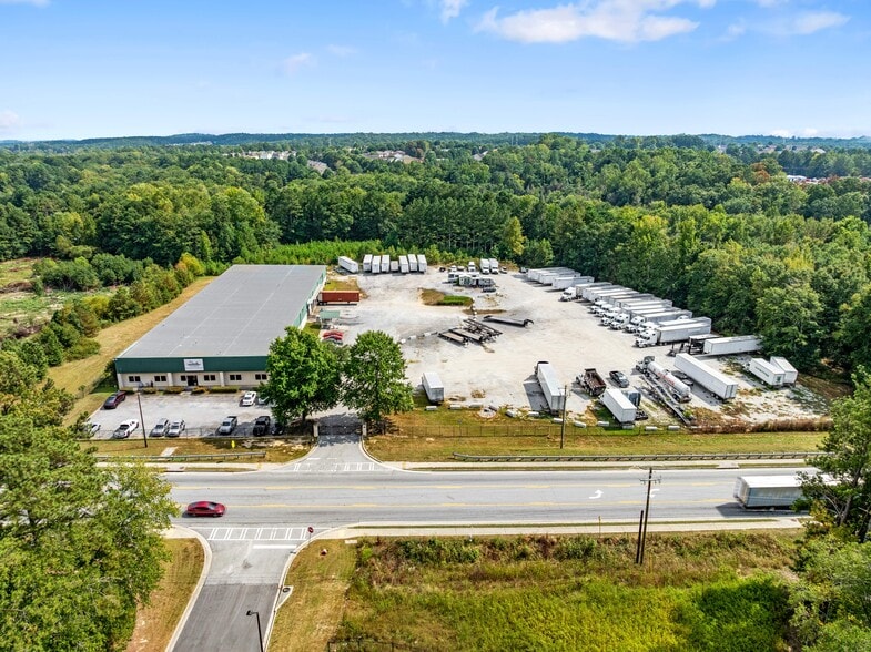 7220 Oakley Industrial Blvd, Union City, GA for lease - Building Photo - Image 1 of 3