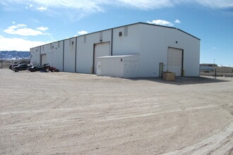 187 Gusher st, Evansville, WY for lease Building Photo- Image 2 of 4