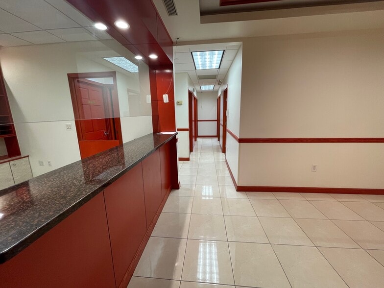 136-17 39th Ave, Flushing, NY for sale - Building Photo - Image 3 of 19