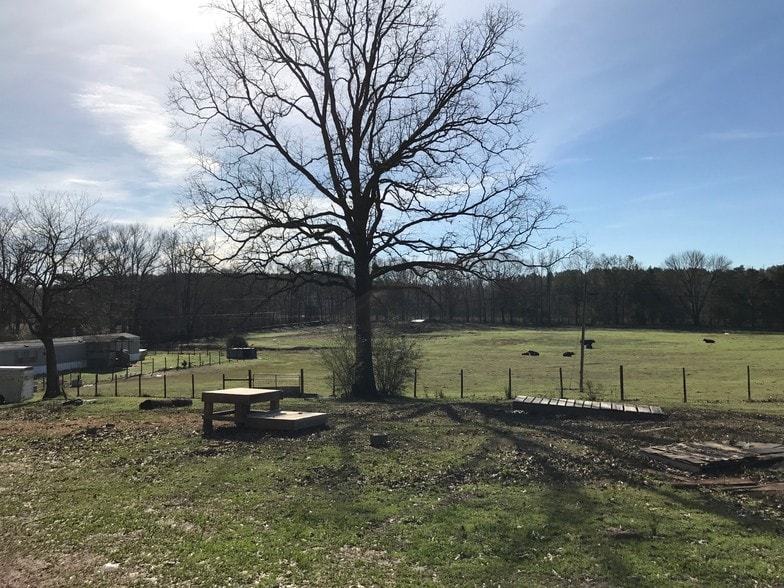 369 Shady Acres Rd, Alabaster, AL 35007