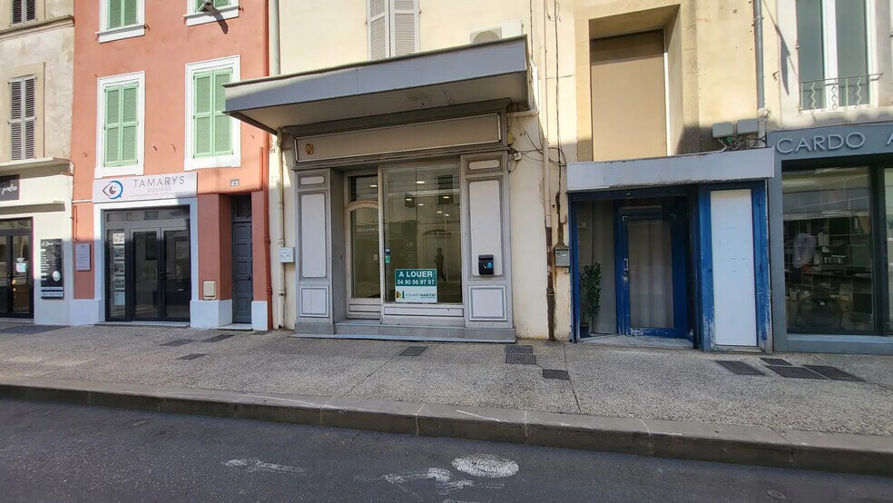 48 Rue Des Freres J Et R Kennedy, Salon-de-Provence for lease - Building Photo - Image 2 of 6