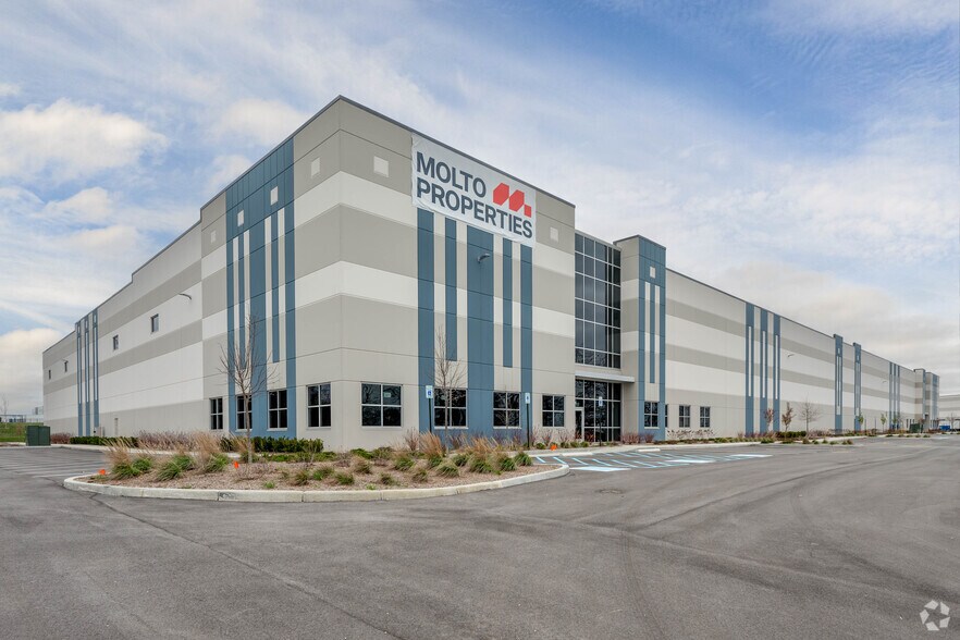 5405 Stanley Rd, Indianapolis, IN for lease - Primary Photo - Image 1 of 10