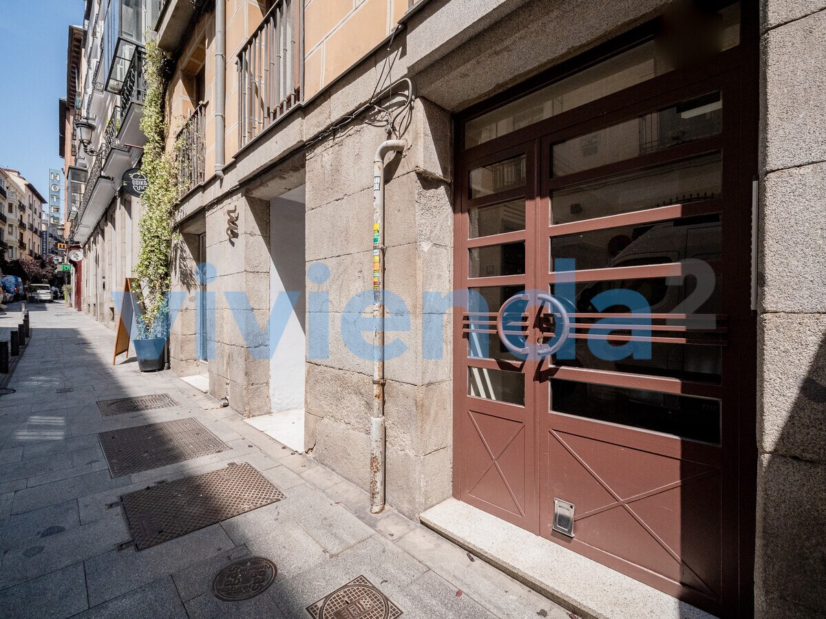 Madrid, MAD 28014 - Unit 01 - - Floor Plan - Image 1 of 8