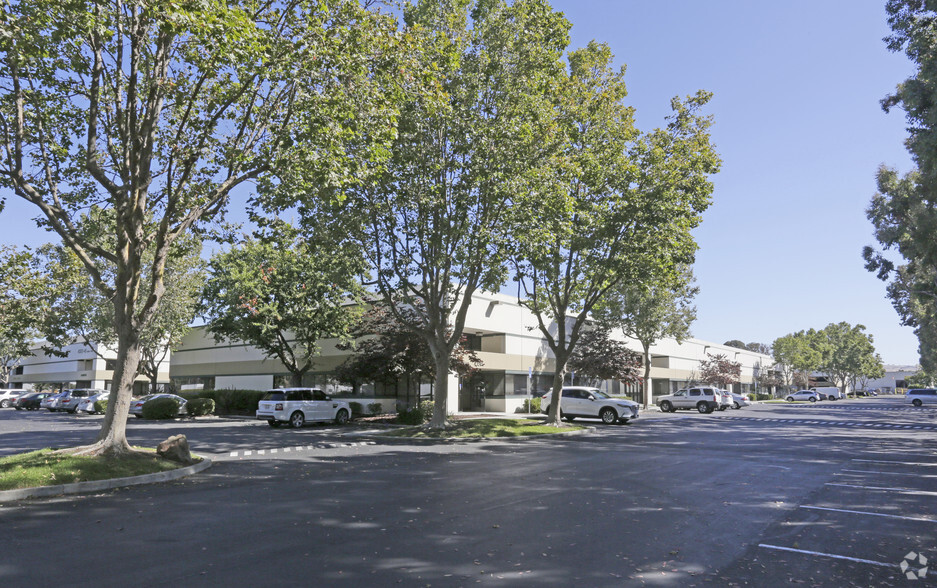 41350-41394 Christy St, Fremont, CA for lease - Primary Photo - Image 1 of 5