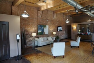 201 Smythe St, Greenville, SC for lease Interior Photo- Image 1 of 5
