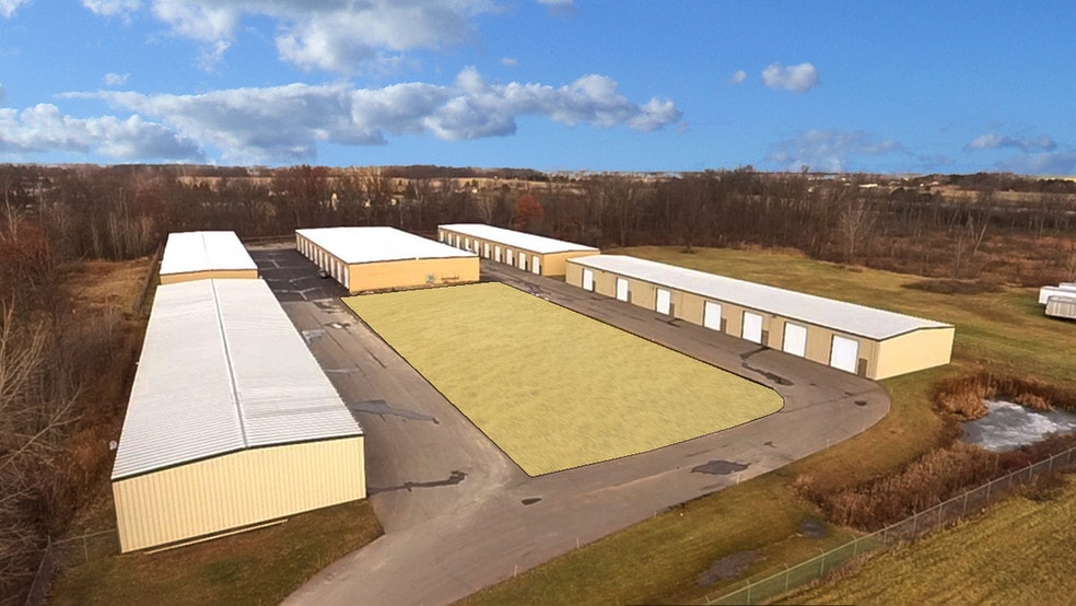 11205 Phoenix Dr, Fenton, MI for sale - Building Photo - Image 1 of 1