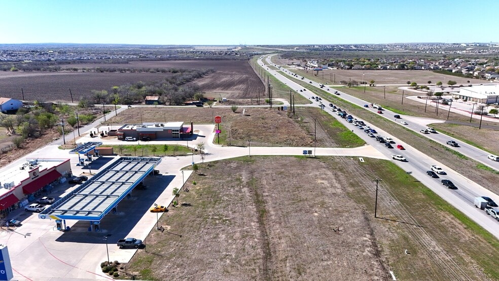 1604 E Loop & Lower Seguin Rd, Converse, TX for lease - Primary Photo - Image 1 of 36
