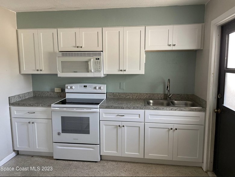 404 Harrison Ave, Cape Canaveral, FL 32920 | LoopNet