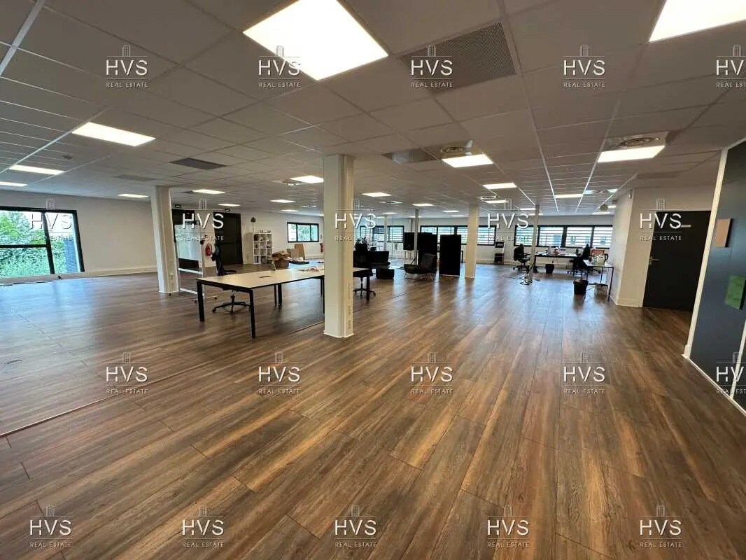 Office in Aix-en-Provence for lease Interior Photo- Image 1 of 5