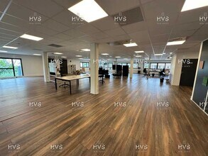 Office in Aix-en-Provence for lease Interior Photo- Image 1 of 5