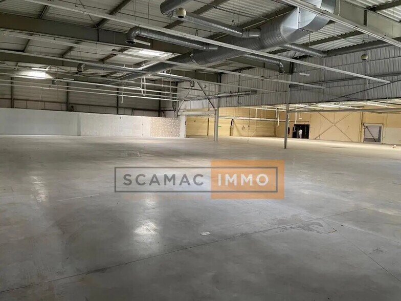 Retail in La Garde for lease - Interior Photo - Image 2 of 5