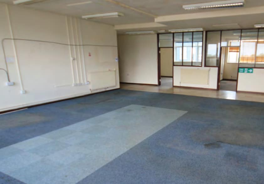 Cooting Rd, Aylesham for lease - Interior Photo - Image 2 of 3