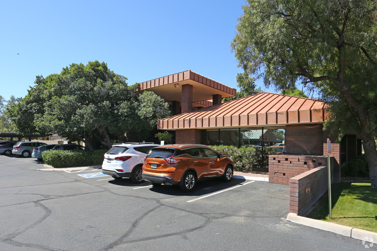 101 E 1st Ave, Mesa, AZ for lease Building Photo- Image 1 of 4