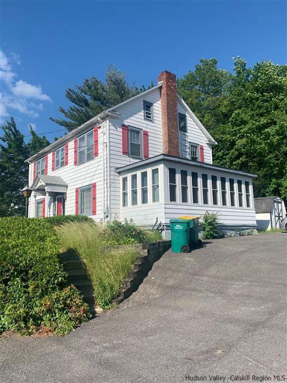 12 Lake Rd, Lake Katrine, NY 12449