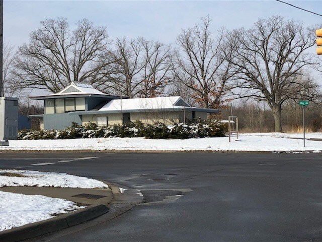 4233 Clio Rd, Flint, MI for sale - Primary Photo - Image 1 of 1