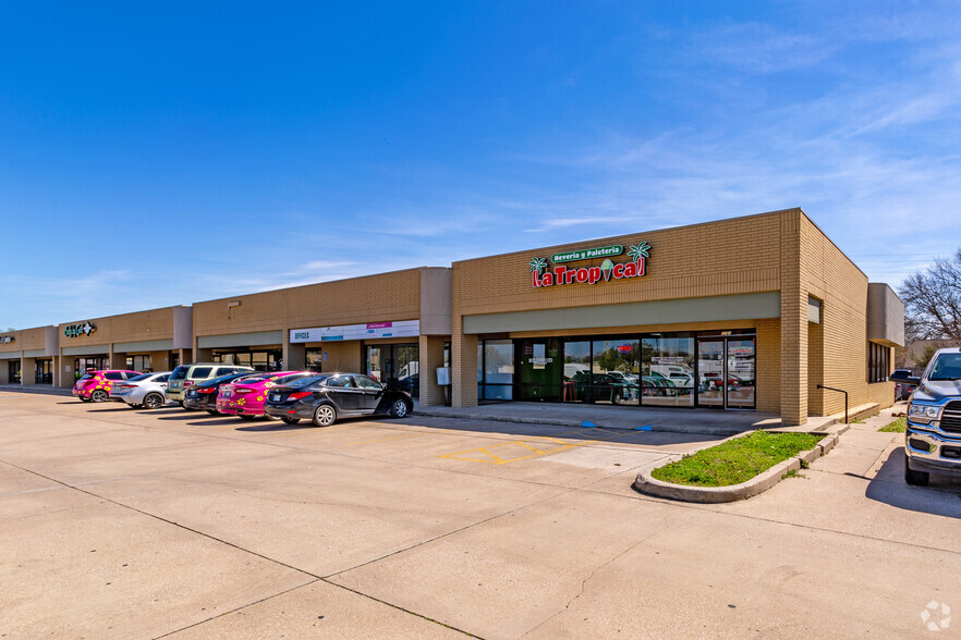 1091-1181 S Aspen Ave, Broken Arrow, OK for lease - Building Photo - Image 3 of 5