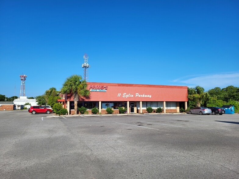 11 Eglin Pky SE, Fort Walton Beach, FL for lease - Primary Photo - Image 1 of 13