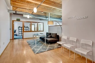 701 N 36th St, Seattle, WA for lease Building Photo- Image 2 of 3