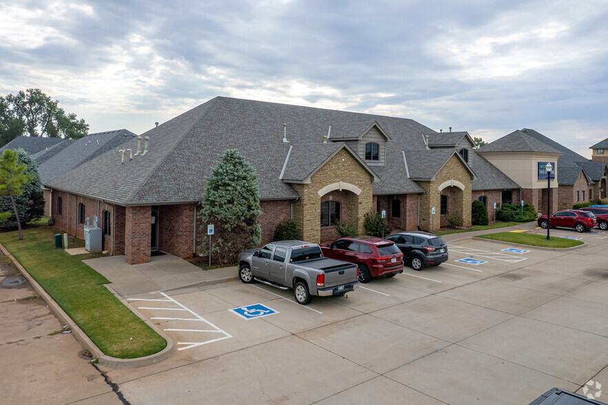 1468 N Mustang Rd, Mustang, OK for sale - Building Photo - Image 3 of 28