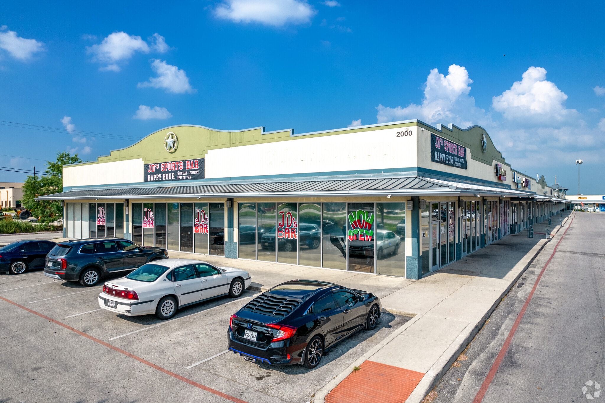 2000 SE Loop 410, San Antonio, TX for lease Building Photo- Image 1 of 35