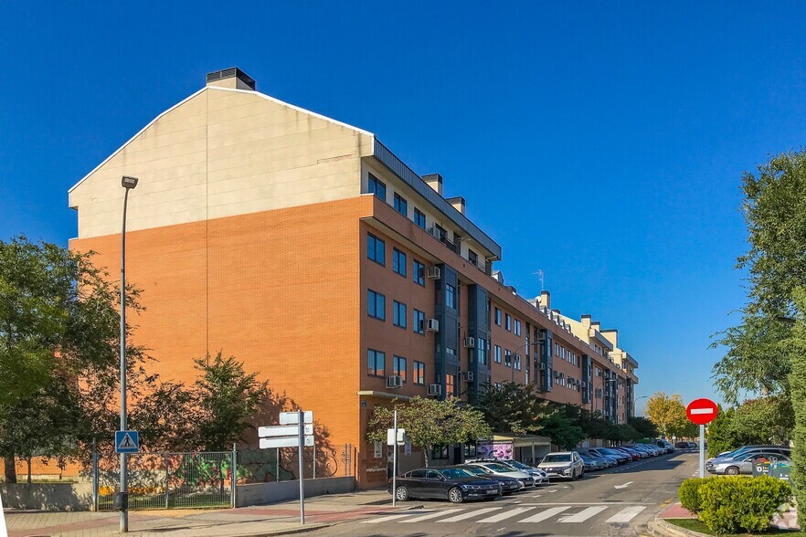 Calle Río, 10, Torrejón De Ardoz, Madrid for sale - Primary Photo - Image 1 of 2