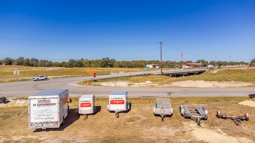 1346 N Jefferson St, La Grange, TX for sale - Building Photo - Image 3 of 11