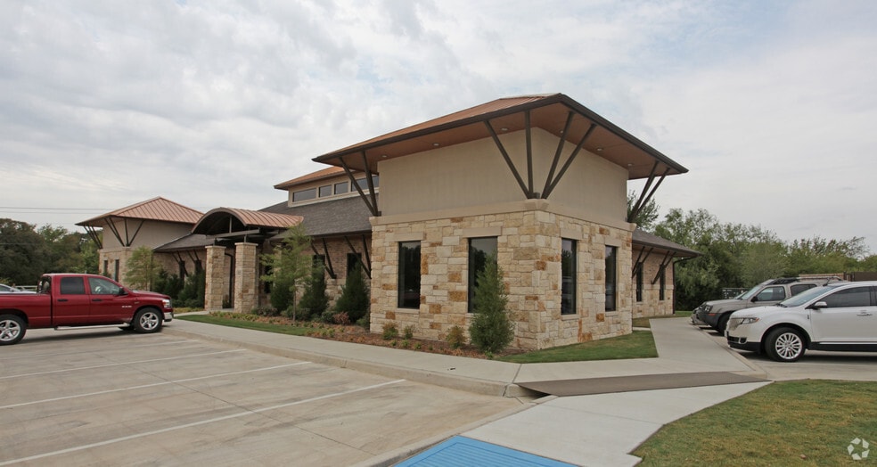 4931 Long Prairie Rd, Flower Mound, TX for sale - Building Photo - Image 2 of 12